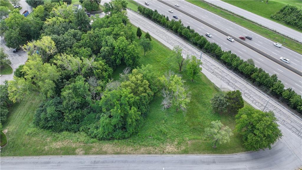 Photo of 6217 NW Roanridge Road Kansas City MO 64151