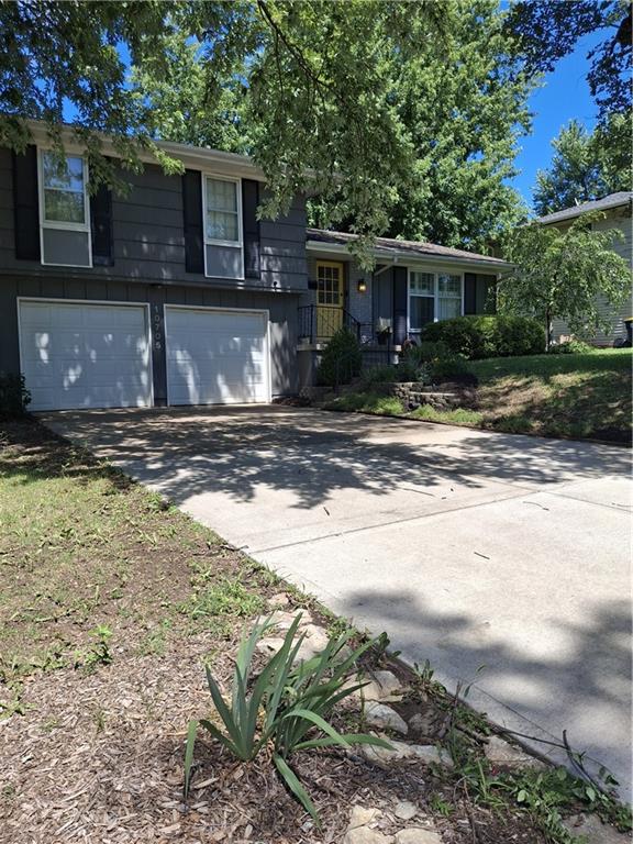 Photo of 10705 Walrond Avenue Kansas City MO 64137