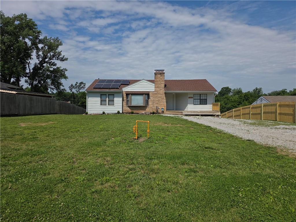 Photo of 1704 S State Route 291 Highway Independence MO 64057
