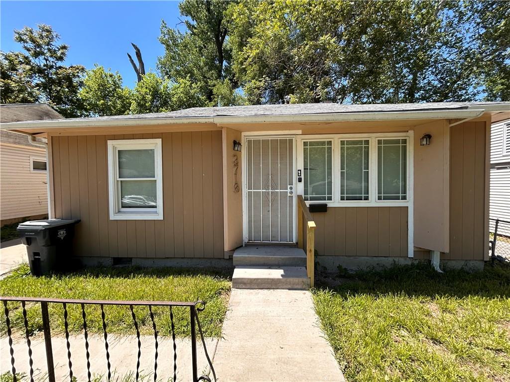 Photo of 3716 MERSINGTON Avenue Kansas City MO 64128