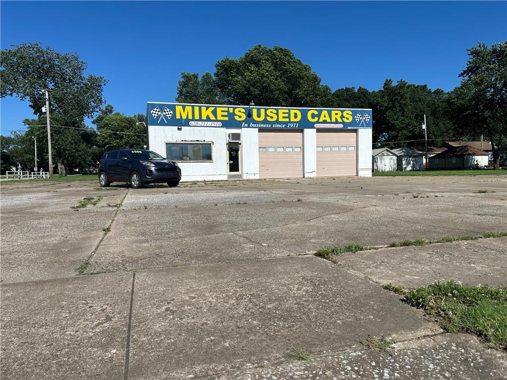 Photo of 1712 N Broadway Street Pittsburg KS 66762