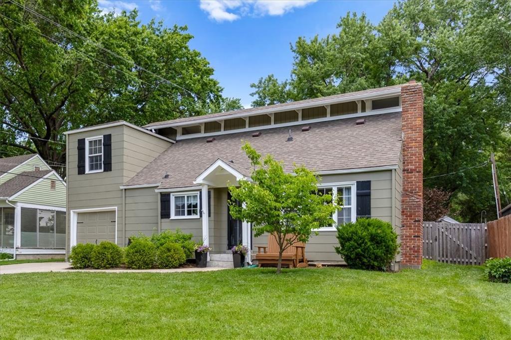 Photo of 5204 W 50th Terrace Roeland Park KS 66205