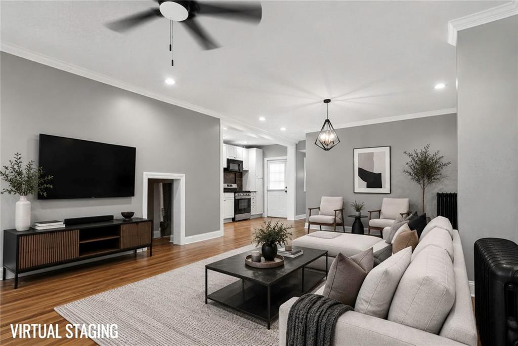 Photo of 212 Emanual Cleaver Boulevard Kansas City MO 64112