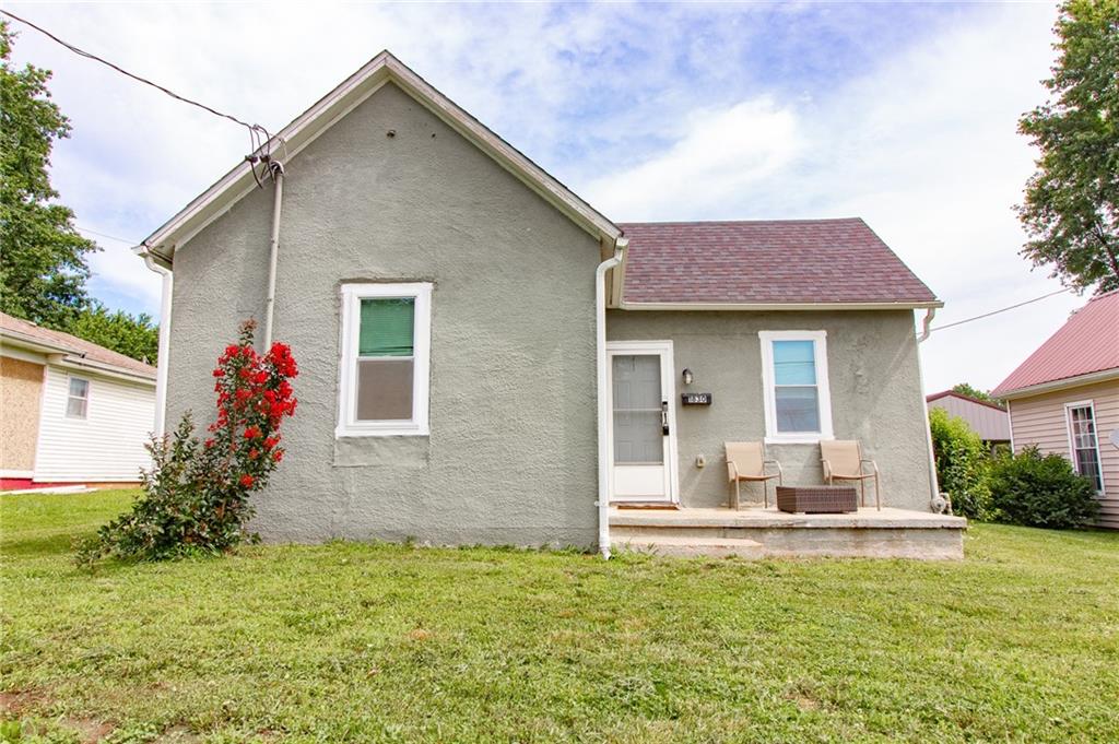 Photo of 1830 Poplar Street Lexington MO 64067