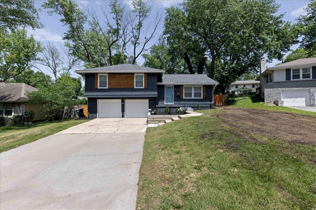 Photo of 11207 Monroe Court Kansas City MO 64137