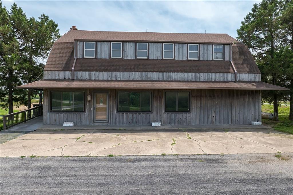Photo of 802 E Nodaway Street Oregon MO 64473