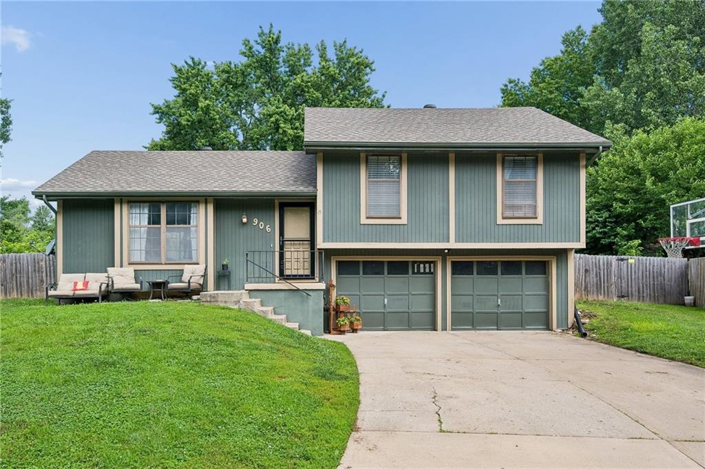 Photo of 906 Shiloh Court Liberty MO 64068