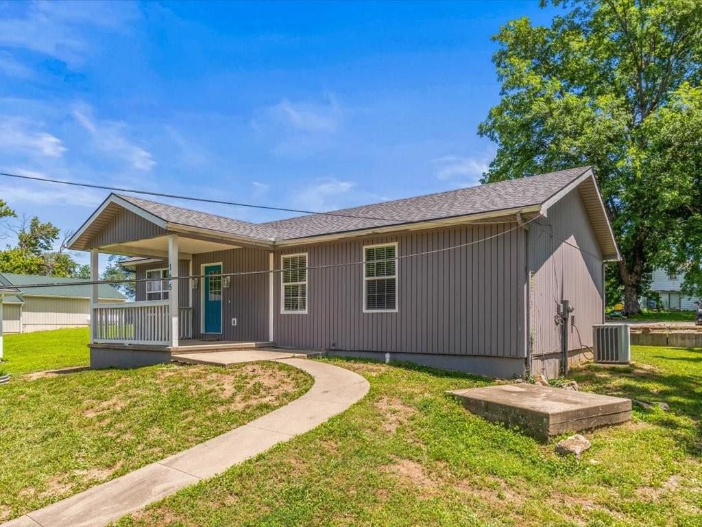 Photo of 125 N 23rd Street Lexington MO 64067