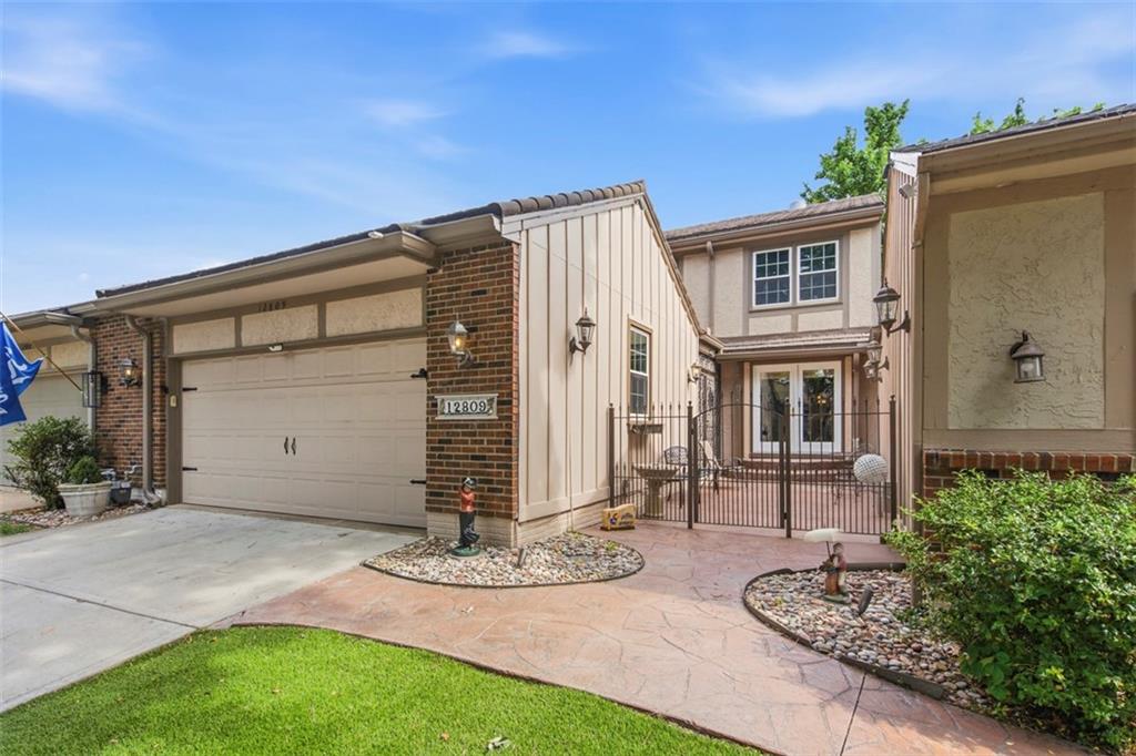 Photo of 12809 Cambridge Road Leawood KS 66209