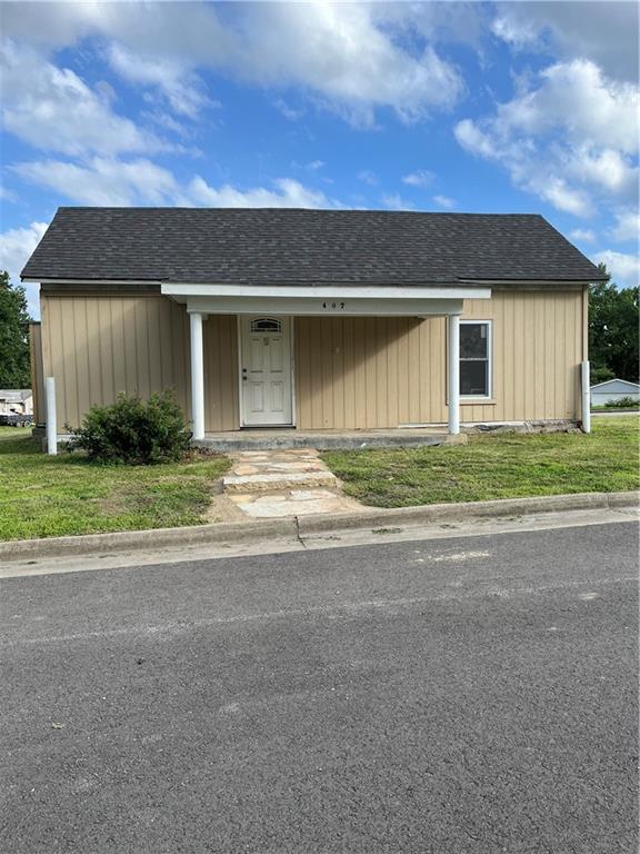 Photo of 407 W 23rd Street Higginsville MO 64037