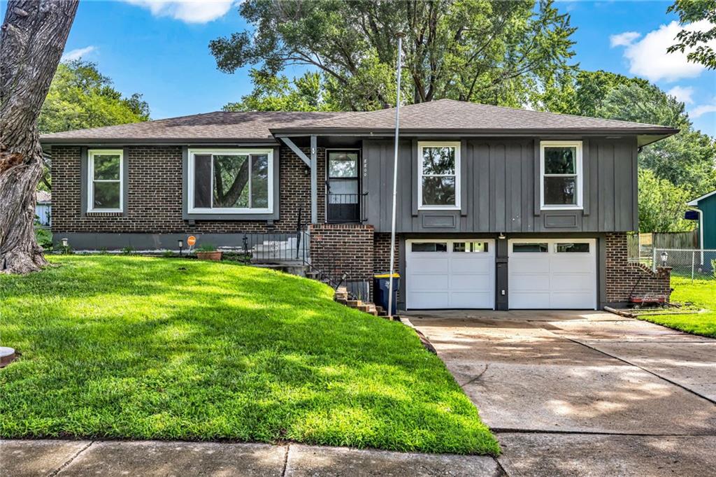 Photo of 8800 MCELROY Road Kansas City MO 64134