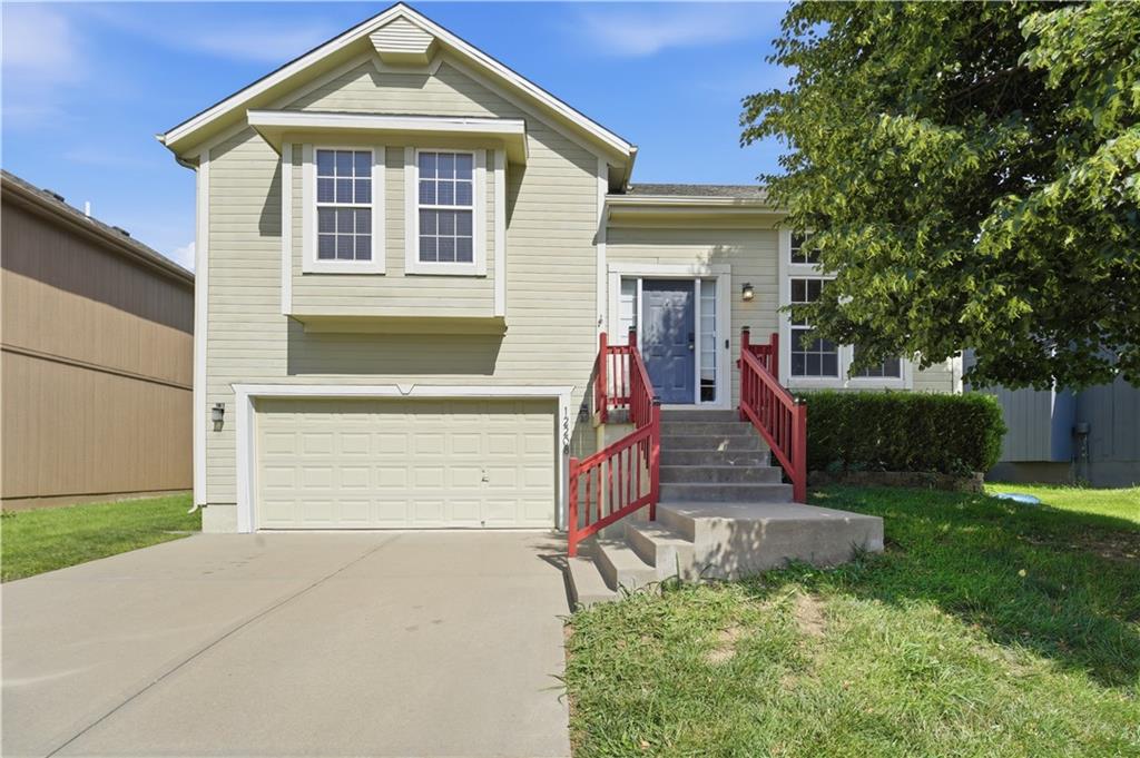 Photo of 12208 N SHANNON Avenue Kansas City MO 64163
