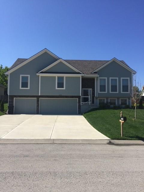 Photo of 3808 SW McDanial Avenue Blue Springs MO 64015