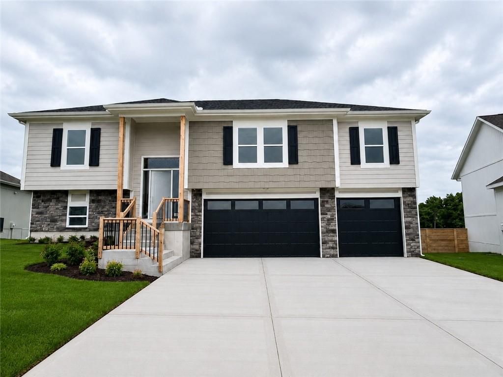 Photo of 1906 Owen Drive Pleasant Hill MO 64080