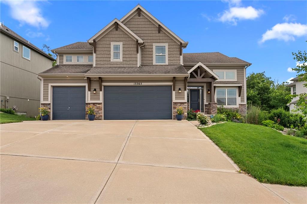 Photo of 13365 NW 72nd Street Parkville MO 64152