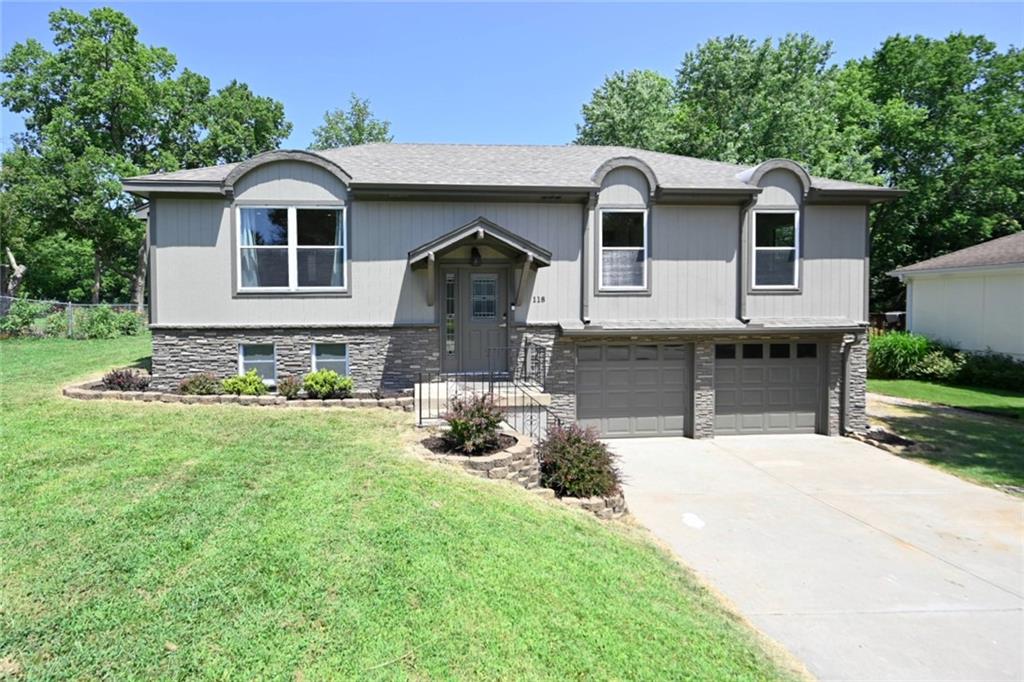 Photo of 118 Town Court Circle Platte City MO 64079