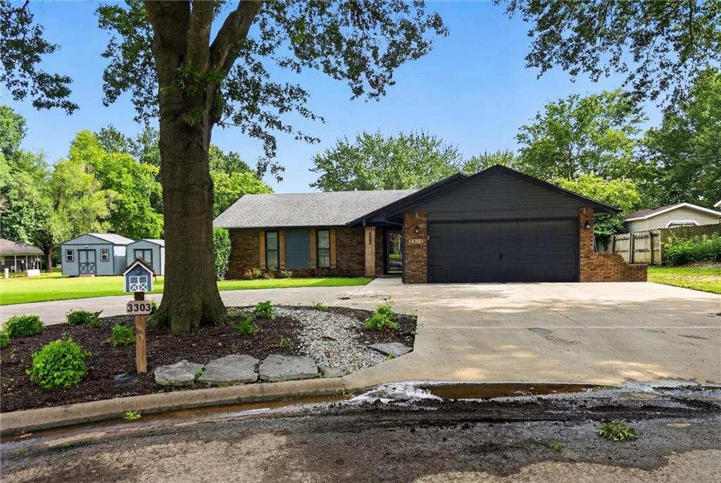 Photo of 3303 W 2nd Street Coffeyville KS 67337