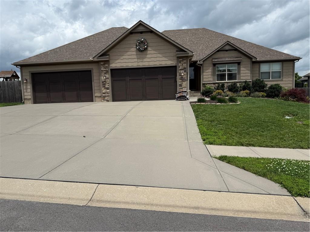 Photo of 9300 SW Tsunami Court Lee's Summit MO 64064