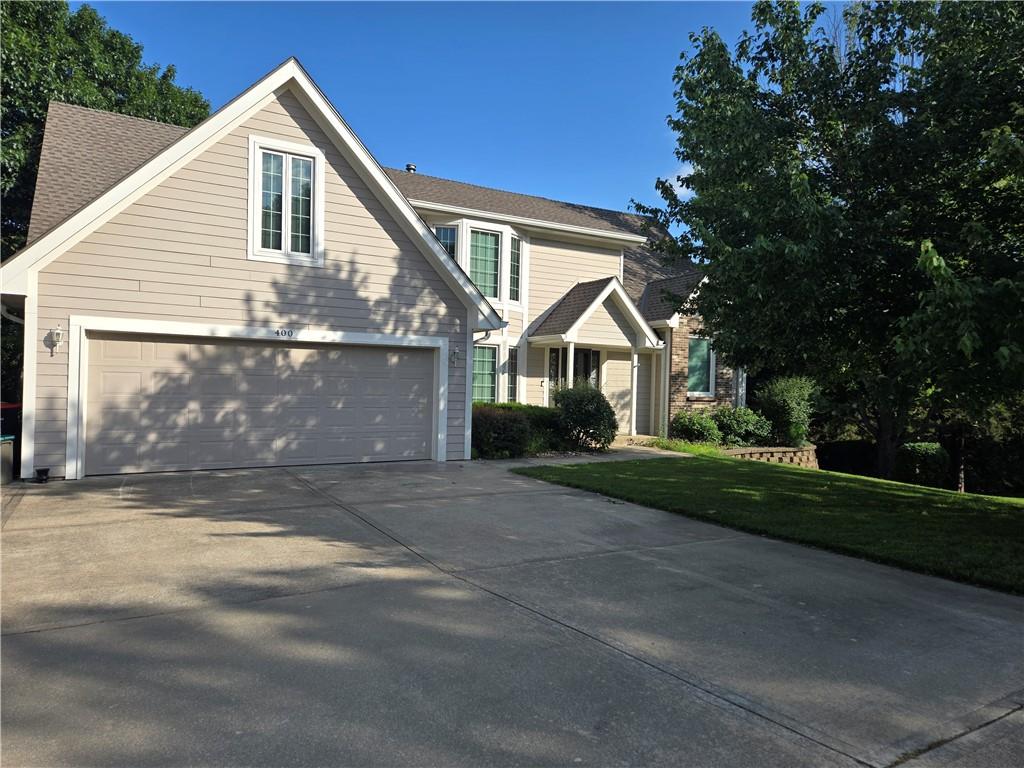 Photo of 400 NW Tennyson Place Lee's Summit MO 64081