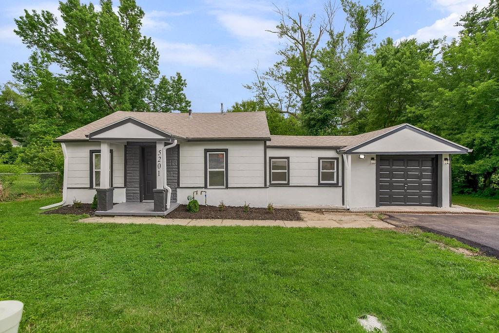 Photo of 5201 NE 45th Terrace Kansas City MO 64117