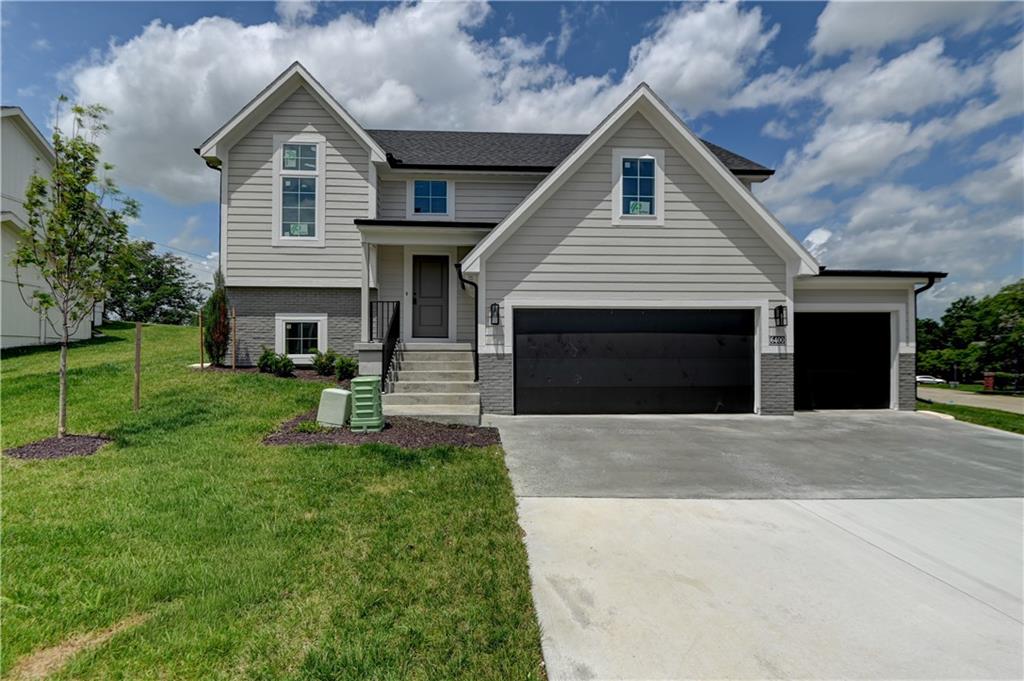 Photo of 6400 NW 98th Street Kansas City MO 64153