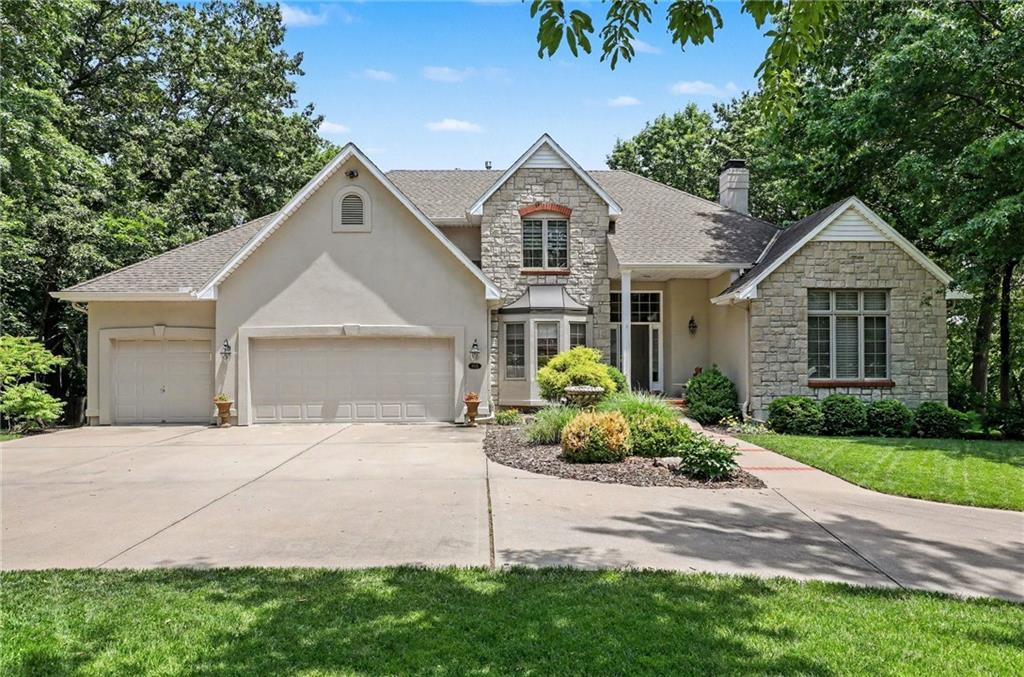 Photo of 1915 NW WILDWOOD Court Blue Springs MO 64015