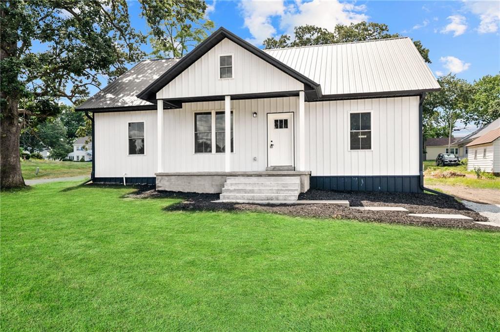 Photo of 201 Linn Street Trenton MO 64683