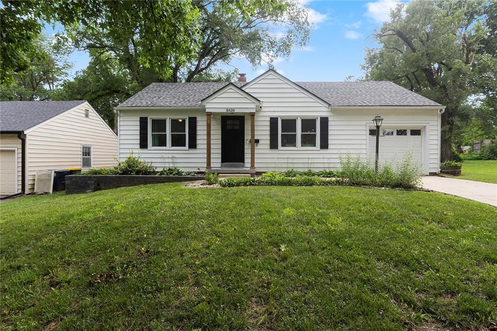 Photo of 8626 Maiden Lane Kansas City MO 64114