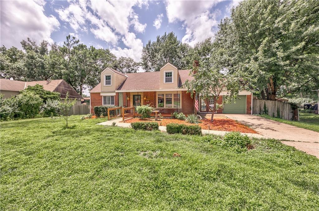 Photo of 7022 Marty Street Overland Park KS 66204