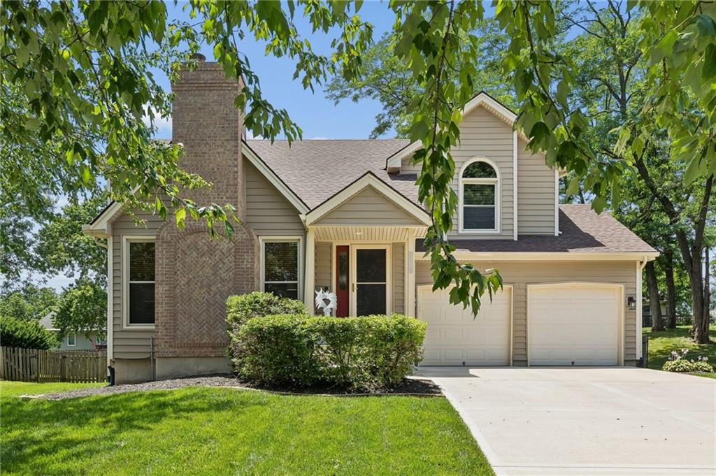 Photo of 8712 N Lathrop Avenue Kansas City MO 64155