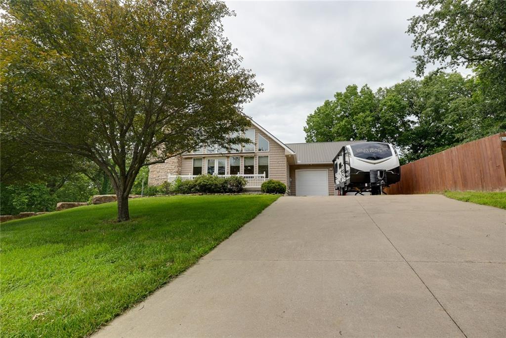 Photo of 22700 E Blue Mills Road Independence MO 64058