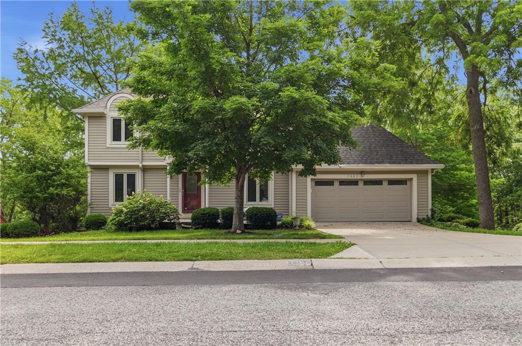 Photo of 7905 Mullen Road Lenexa KS 66215
