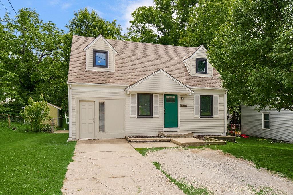 Photo of 4335 N Oak Trafficway North Kansas City MO 64116