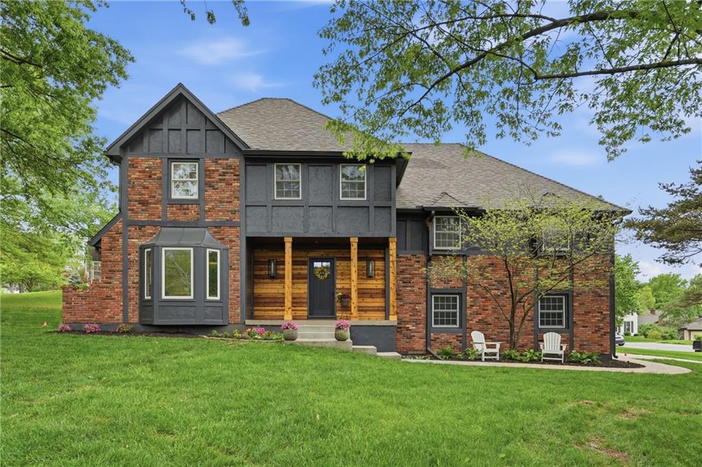 Photo of 12000 Aberdeen Street Leawood KS 66209