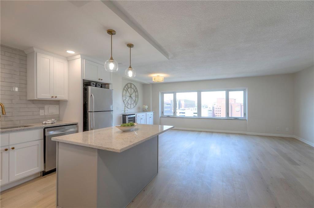 Photo of 4545 Wornall Road #1009 Kansas City MO 64111