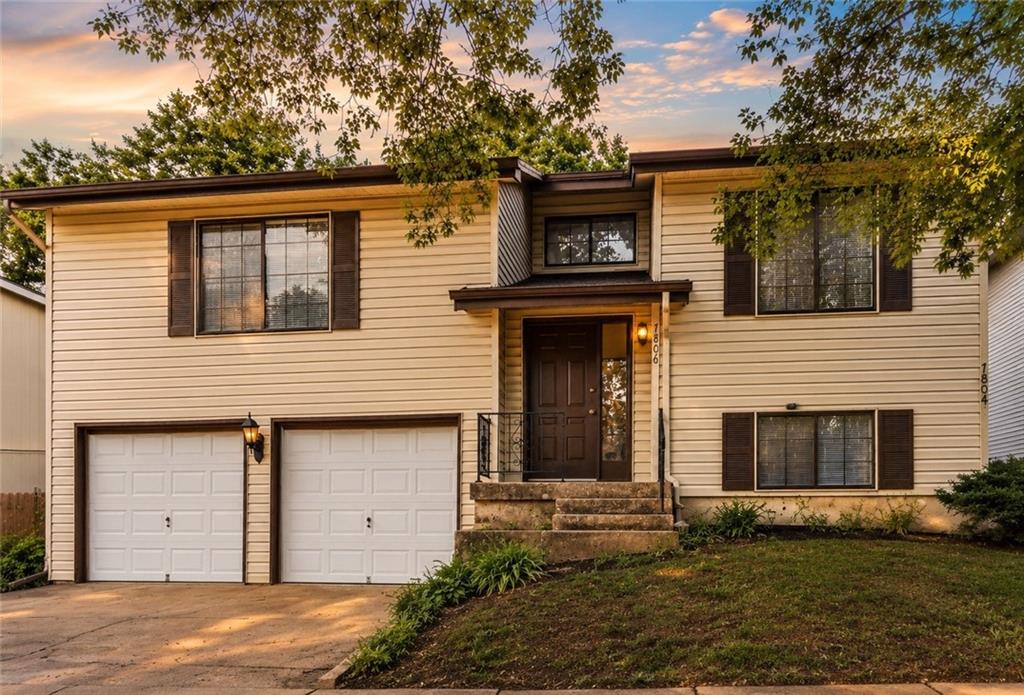 Photo of 7806 N Oregon Avenue Kansas City MO 64151