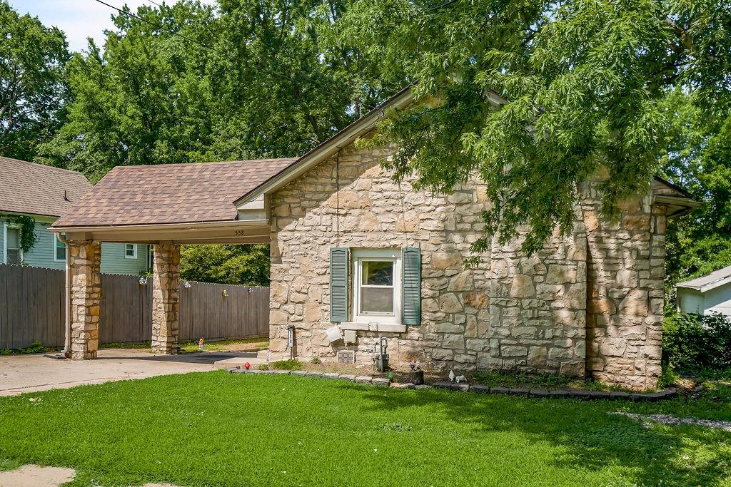Photo of 558 S Arlington Avenue Independence MO 64053