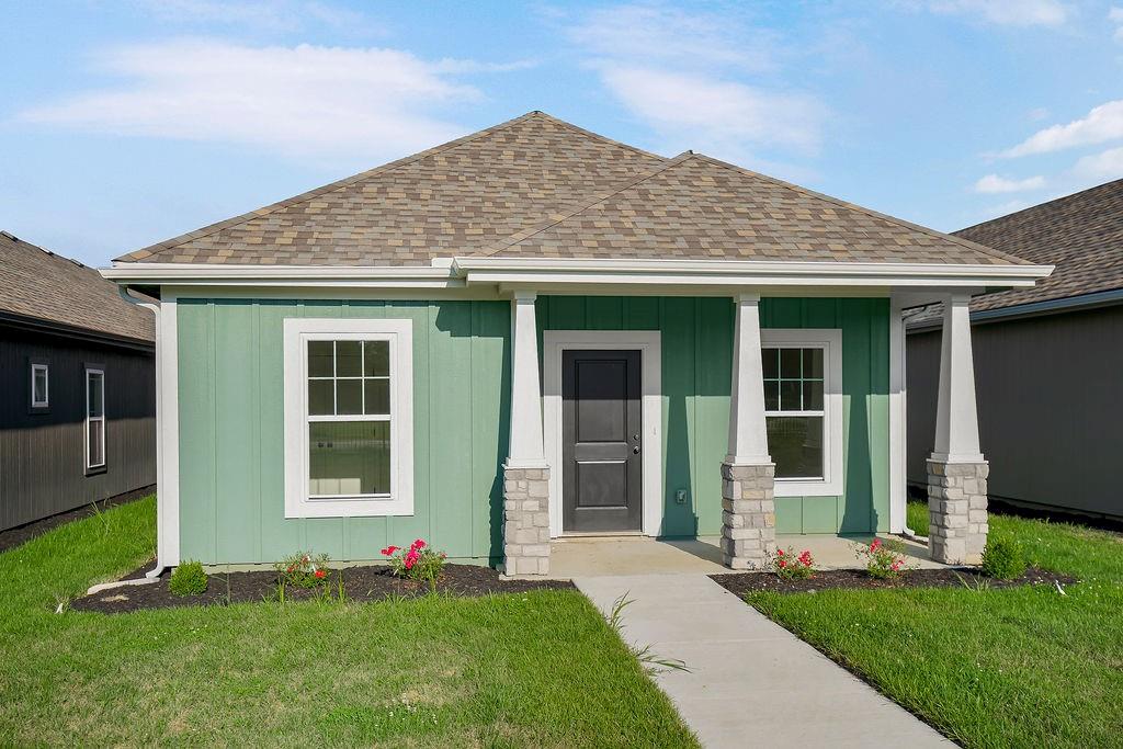 Photo of 1600 Cottonwood Creek Avenue #4 Kearney MO 64060