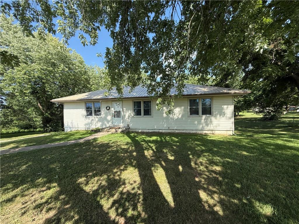 Photo of 14701 Tillman Road Smithville MO 64089