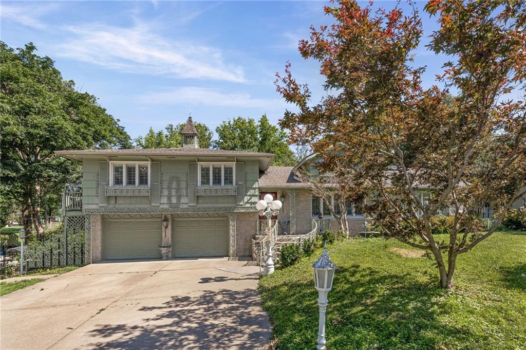 Photo of 8712 WAVERLY Avenue Kansas City KS 66109
