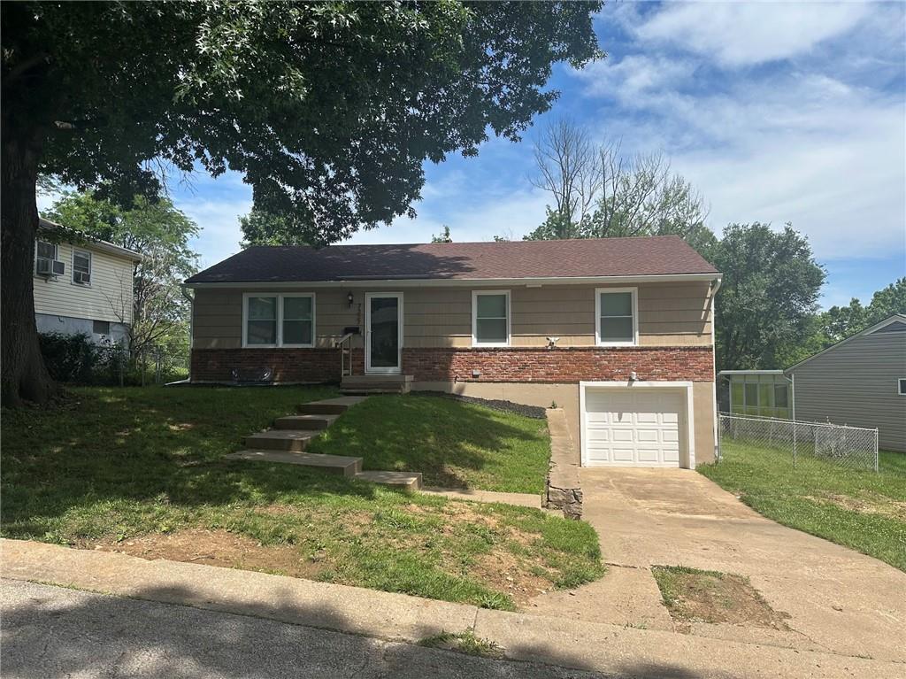 Photo of 7337 Norton Avenue Kansas City MO 64132
