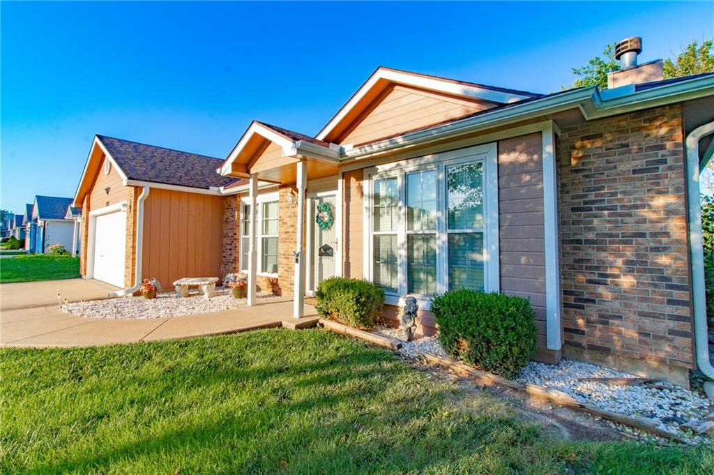Photo of 1213 Fox Run Drive Warrensburg MO 64093