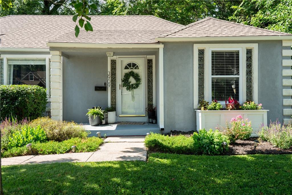 Photo of 3909 W 47th Street Roeland Park KS 66205