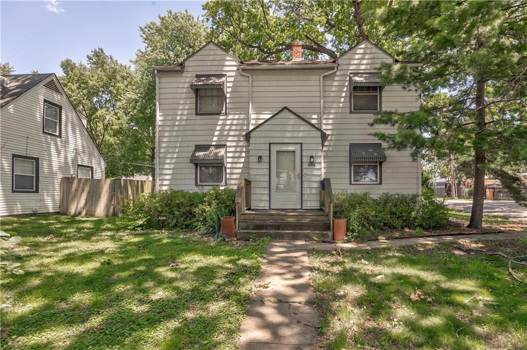 Photo of 8037 Jefferson Street Kansas City MO 64114