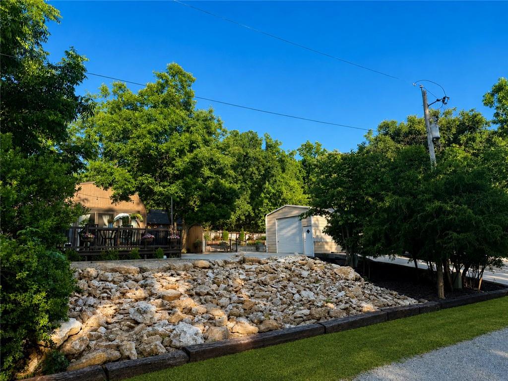 Photo of 10 Oak Knoll Court Linn Valley KS 66040