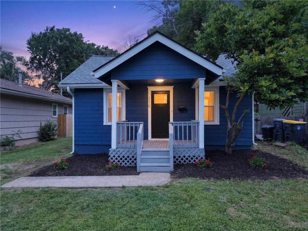 Photo of 110 W 79th Terrace Kansas City MO 64114