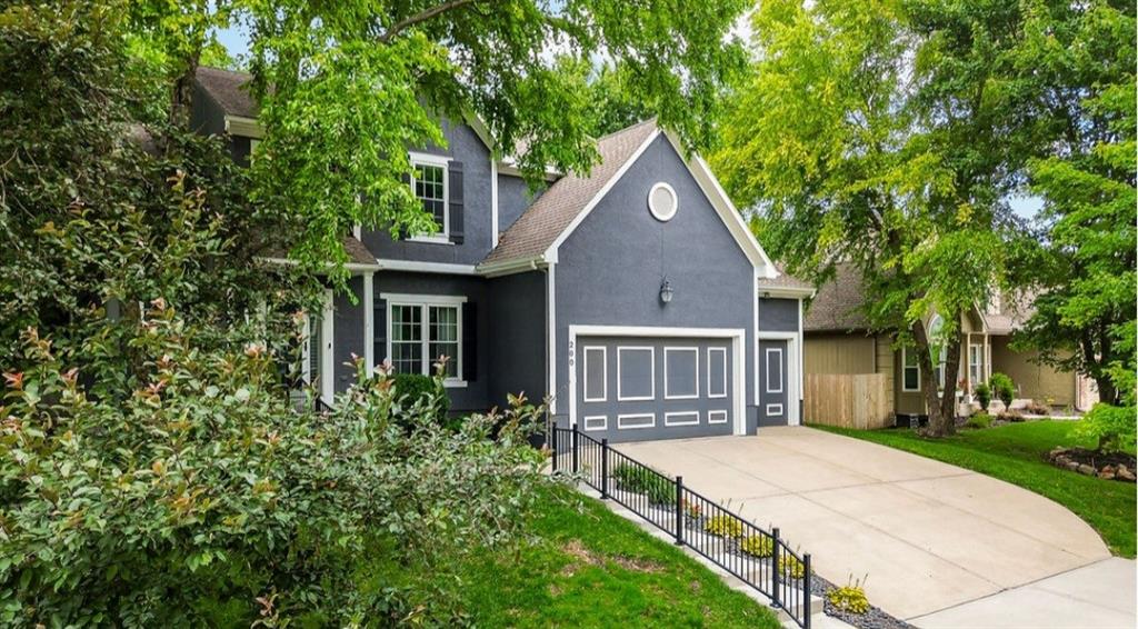 Photo of 200 Shoreline Drive Louisburg KS 66053