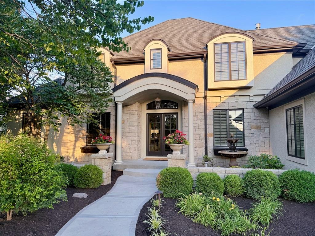 Photo of 15925 King Street Overland Park KS 66221