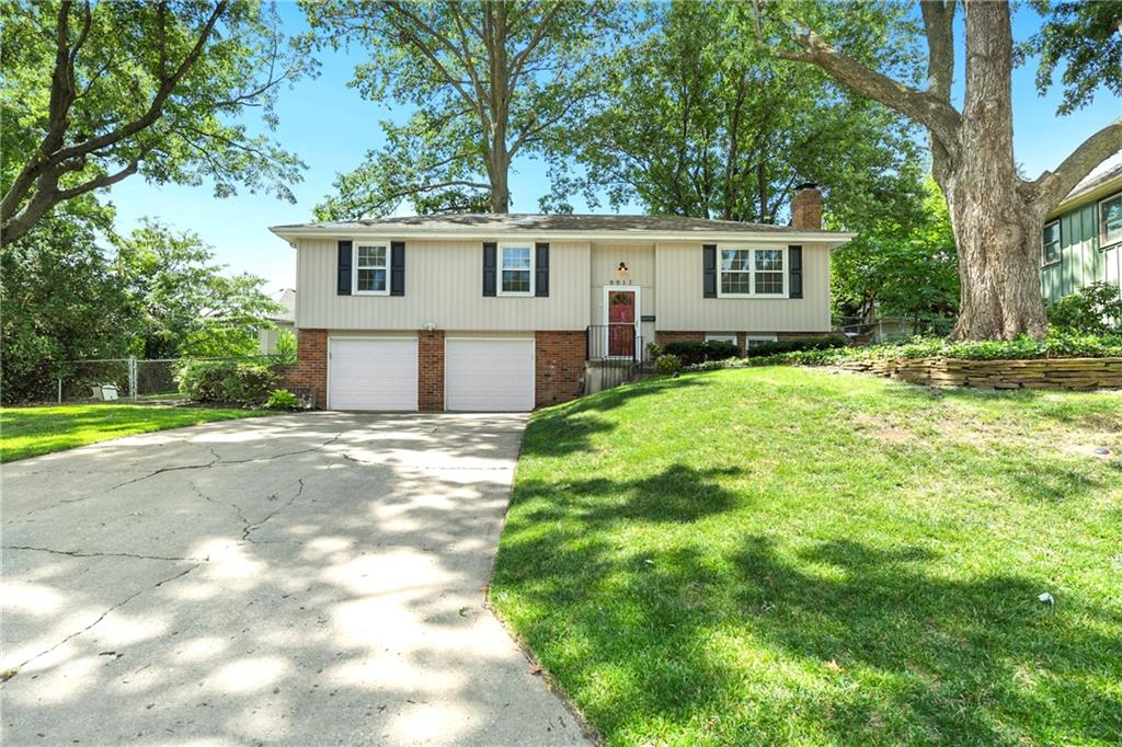Photo of 9917 W 65th Place Merriam KS 66203