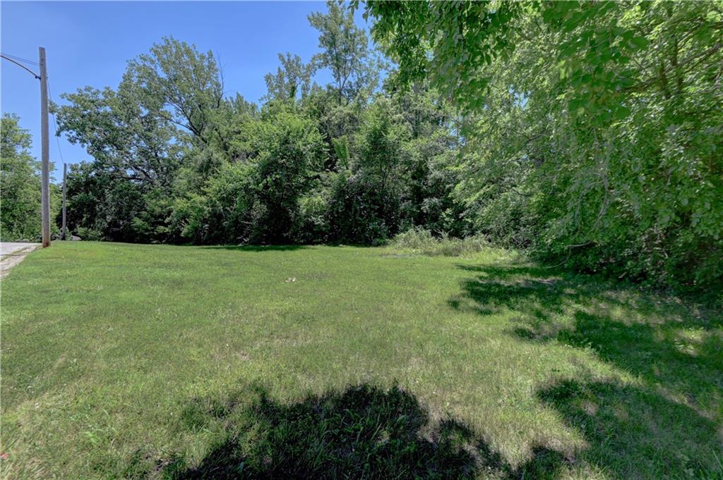 Photo of 11511 Ridge Drive Independence MO 64054